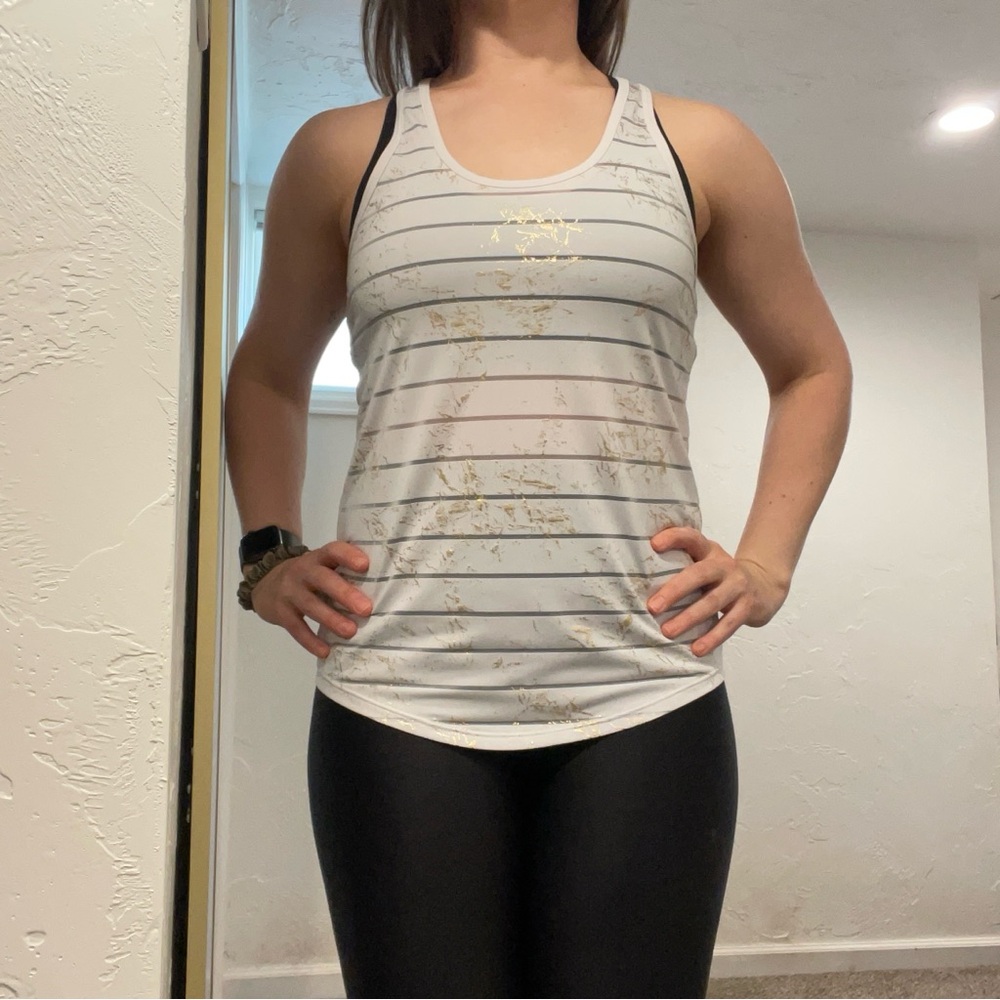 EUC ZYIA Fitted White and Gold Tank Top Size Small